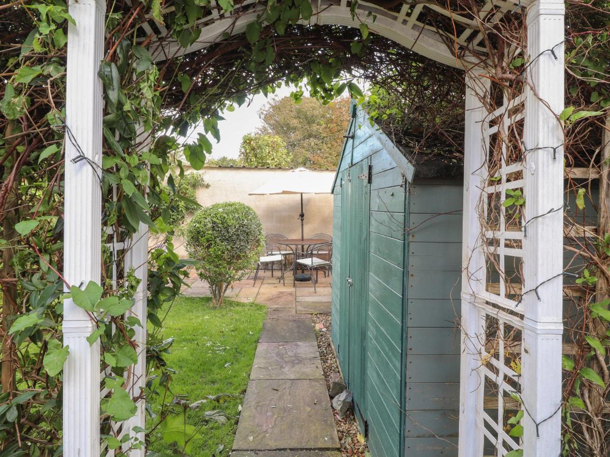 Y Bwthyn Villa Newport  Bagian luar foto